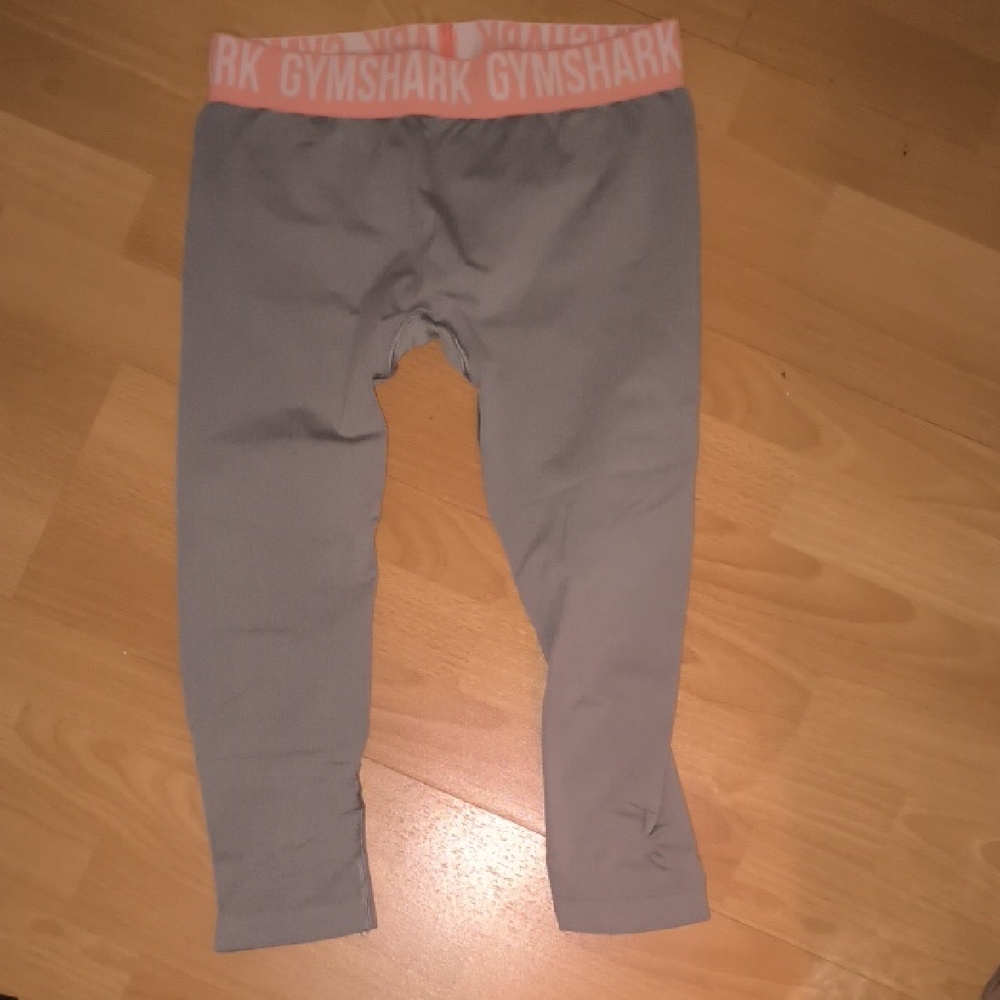 Gymshark | Gray Leggings with Pink Waistband